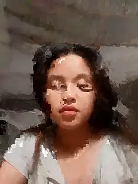 Pretty-haert online show from December 22, 2025, 1:08 pm