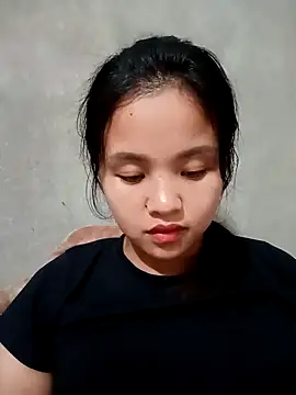 Pretty-haert online show from April 8, 2026, 3:34 pm