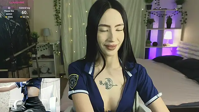 Ssin Megan online show from December 18, 2025, 5:35 am