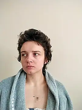 Amy01112 online show from May 23, 2026, 12:31 pm