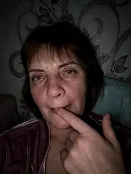 Snapshot of MichelleLove48 chatting on February 6, 2026, 9:29 pm MichelleLove48 online show from February 6, 2026, 9:29 pm