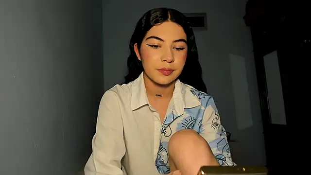 Snapshot of babycherry19 chatting on December 3, 2025, 12:40 am babycherry19 online show from December 3, 2025, 12:40 am