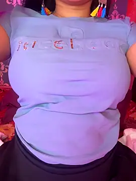 Snapshot of Hot-Haney77 chatting on December 16, 2025, 6:57 pm Hot-Haney77 online show from December 16, 2025, 6:57 pm