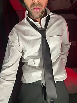 fitboy xxx online show from April 4, 2026, 7:33 pm