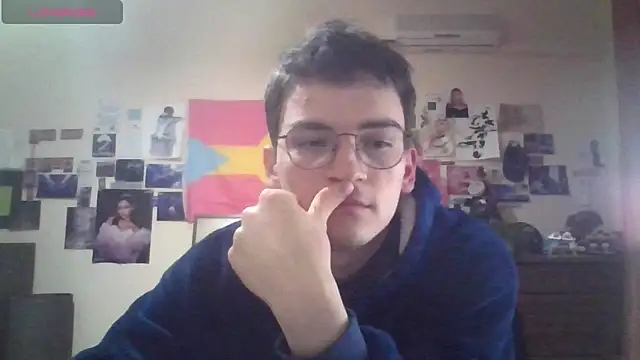 leo cutie online show from February 18, 2026, 8:49 pm