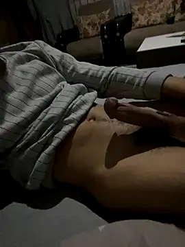 feaknss online show from December 1, 2025, 10:04 pm