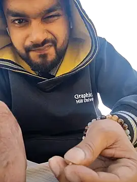 Snapshot of AlphaAura460 chatting on January 6, 2026, 7:12 am AlphaAura460 online show from January 6, 2026, 7:12 am