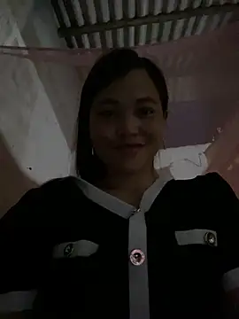 Lilik2 online show from May 6, 2026, 10:04 pm