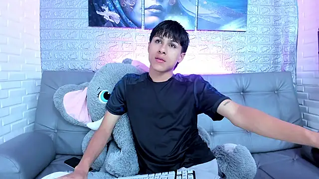 StormLuxX online show from February 20, 2026, 6:41 pm