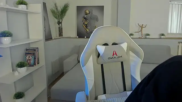 KrisDoeil online show from April 19, 2026, 2:22 am