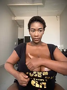 GiantClithpee online show from February 28, 2025, 8:31 am