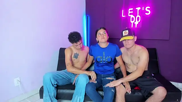 anywannasexhard online show from December 2, 2025, 6:58 pm