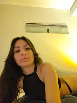 SiennaLuxexx online show from June 14, 2026, 12:18 pm