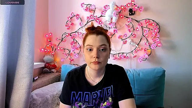 Ungoliant Kiss online show from May 16, 2026, 4:39 pm