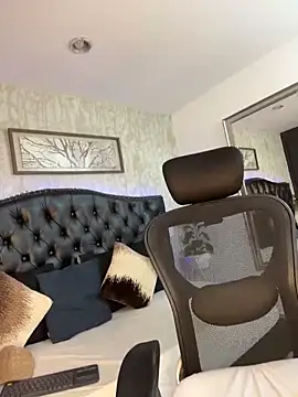 Lander Cruz online show from February 21, 2026, 7:15 pm