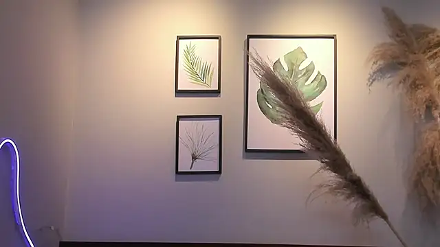 Snapshot of MIAROGGERSS chatting on February 10, 2026, 4:16 am MIAROGGERSS online show from February 10, 2026, 4:16 am