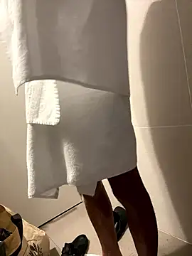 Snapshot of andresbale chatting on January 17, 2026, 4:22 pm andresbale online show from January 17, 2026, 4:22 pm