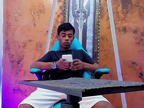 Snapshot of black_sweethot chatting on December 2, 2025, 4:07 am black sweethot online show from December 2, 2025, 4:07 am