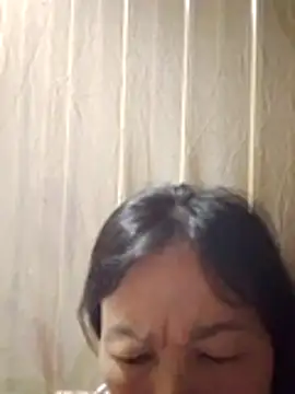 Lili-123k online show from May 13, 2026, 9:33 pm