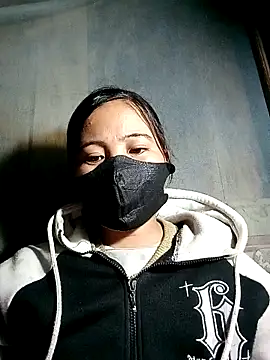 Snapshot of felicity_chloe chatting on February 4, 2026, 12:11 pm felicity chloe online show from February 4, 2026, 12:11 pm