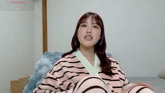 Snapshot of mashiro-desu chatting on February 13, 2026, 10:00 am mashiro-desu online show from February 13, 2026, 10:00 am