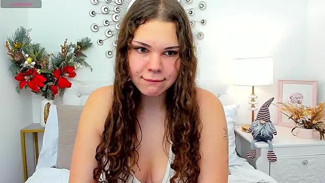 MartaRey online show from December 21, 2025, 1:18 pm