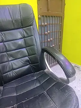 virgin girl1234 online show from January 6, 2026, 2:54 pm