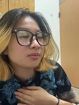 abella1116 online show from February 5, 2026, 5:17 pm