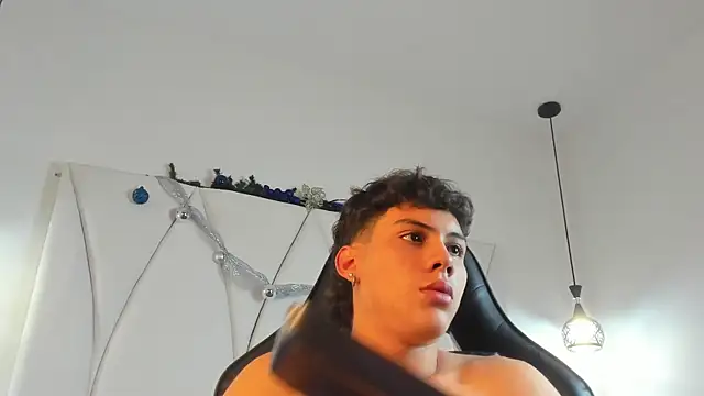 Erick wingston online show from December 4, 2025, 12:58 pm