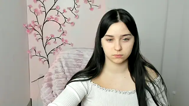 Lilu May online show from March 28, 2026, 1:05 am