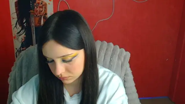 Snapshot of Lilu_May chatting on May 4, 2026, 11:28 am Lilu May online show from May 4, 2026, 11:28 am