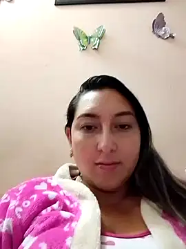 Snapshot of Valeria_montana_ chatting on January 7, 2026, 12:46 am Valeria montana online show from January 7, 2026, 12:46 am