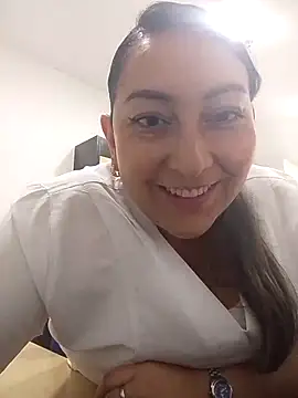 Snapshot of Valeria_montana_ chatting on January 14, 2026, 12:44 pm Valeria montana online show from January 14, 2026, 12:44 pm