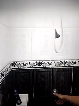 Valeria montana  online show from March 14, 2026, 9:20 pm