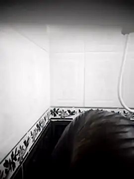 Valeria montana  online show from April 8, 2026, 9:53 am