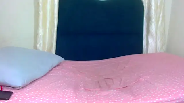 Snapshot of SweetdelightXXXX chatting on January 17, 2026, 5:27 pm SweetdelightXXXX online show from January 17, 2026, 5:27 pm