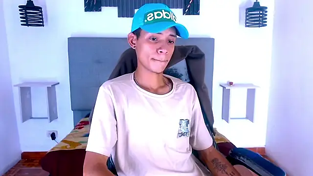 Axel Marcu online show from December 14, 2025, 5:51 pm