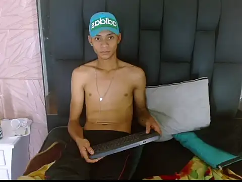 Axel Marcu online show from December 16, 2025, 5:18 pm