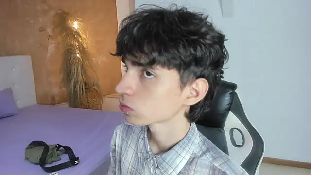 CONNOR STONNE  online show from February 26, 2026, 7:24 pm