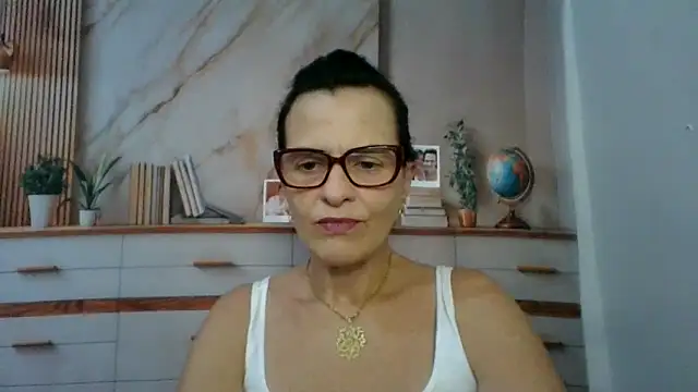 Snapshot of Luna-Hot0802 chatting on March 24, 2026, 6:57 pm Luna-Hot0802 online show from March 24, 2026, 6:57 pm