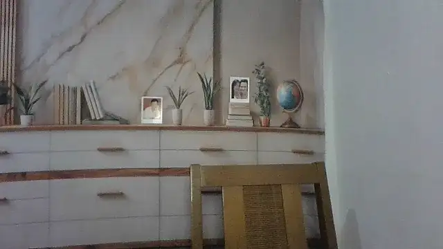 Snapshot of Luna-Hot0802 chatting on March 28, 2026, 8:41 pm Luna-Hot0802 online show from March 28, 2026, 8:41 pm
