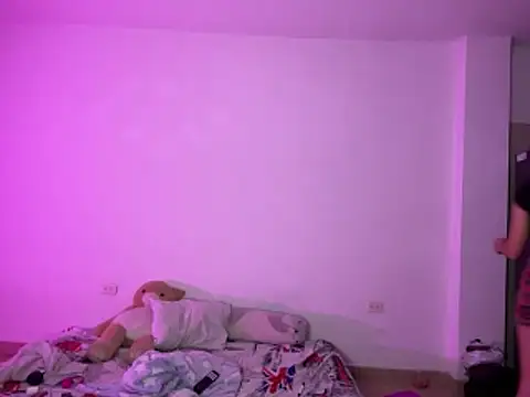 Anne Wyntheris online show from December 19, 2025, 1:56 am