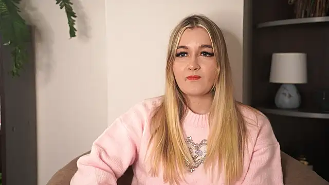 JanellaAdderly online show from December 5, 2025, 5:27 am