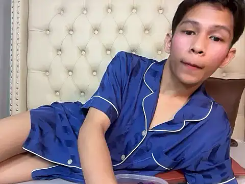 TheBoyAboveYou online show from May 11, 2026, 7:55 pm
