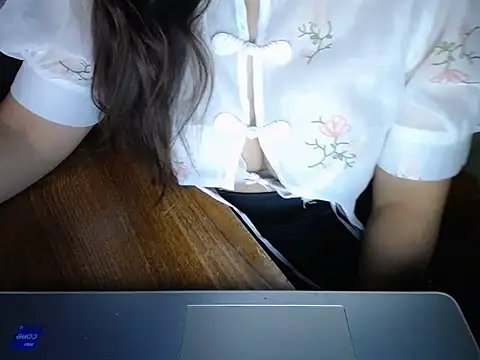 maian love online show from December 17, 2025, 7:31 pm