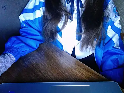 Snapshot of maian_love chatting on March 17, 2026, 7:28 pm maian love online show from March 17, 2026, 7:28 pm