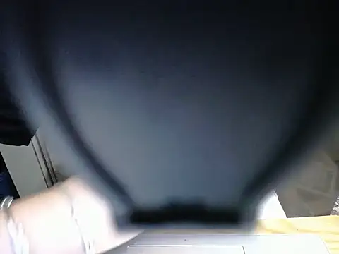 Snapshot of maian_love chatting on May 3, 2026, 7:42 pm maian love online show from May 3, 2026, 7:42 pm