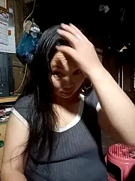 ava-dellght online show from April 12, 2026, 12:04 am