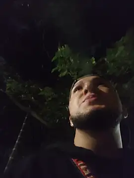 Snapshot of GideonCartie chatting on December 4, 2025, 2:54 am GideonCartie online show from December 4, 2025, 2:54 am