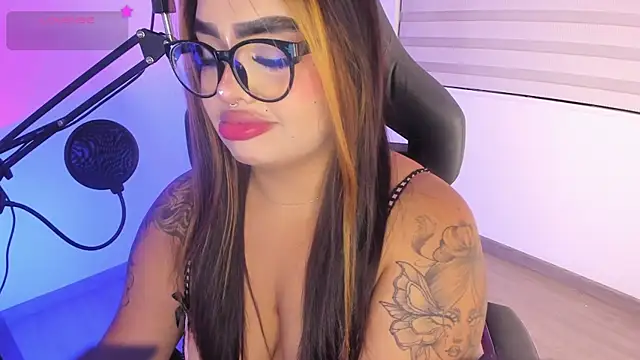 Snapshot of asheryn chatting on May 2, 2026, 2:05 am asheryn online show from May 2, 2026, 2:05 am